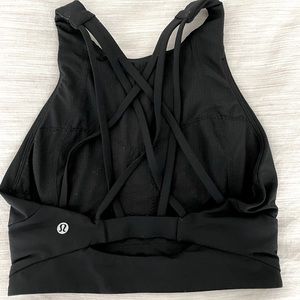 Black lululemon sports bra